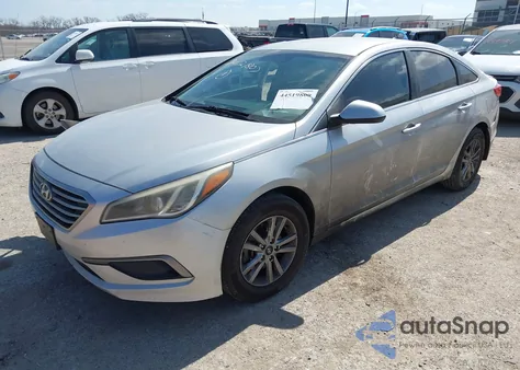 2016 Hyundai Sonata z USA, uszkodzony, nr VIN 5NPE24AF2GH417207